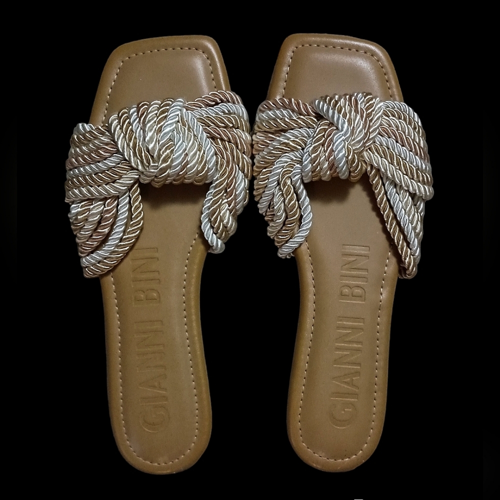 Gianni Bini Beige and White Knotted Sandals - Size 7